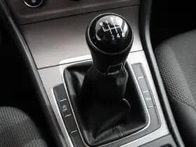 Volkswagen Golf thumbnail 28