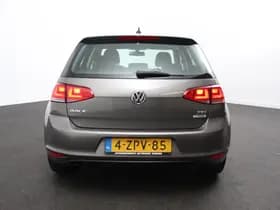 Volkswagen Golf thumbnail 6