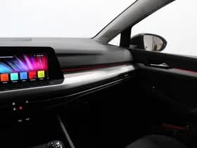 Volkswagen Golf thumbnail 24