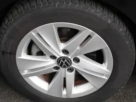 Volkswagen Golf thumbnail 27