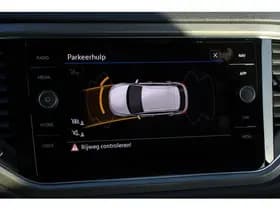 Volkswagen T-Roc thumbnail 15