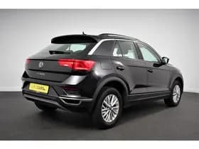 Volkswagen T-Roc thumbnail 6
