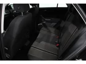 Volkswagen T-Roc thumbnail 9