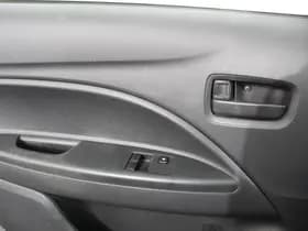 Mitsubishi Space Star thumbnail 10