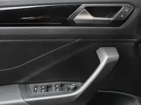 Volkswagen T-Roc thumbnail 15