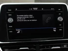 Volkswagen T-Roc thumbnail 34