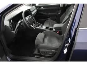 Volkswagen Golf thumbnail 2