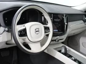 Volvo XC60 thumbnail 8