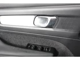 Volvo XC40 thumbnail 13