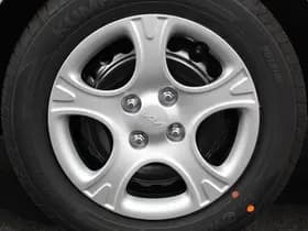 Kia Picanto thumbnail 32