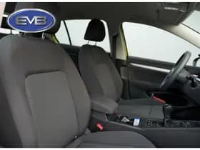 Volkswagen Golf thumbnail 5