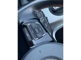 Volkswagen Beetle thumbnail 24