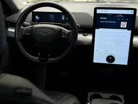 Ford Mustang thumbnail 30