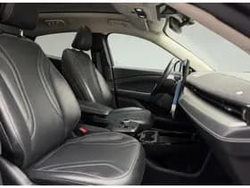 Ford Mustang thumbnail 6