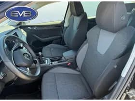 Škoda Octavia thumbnail 5