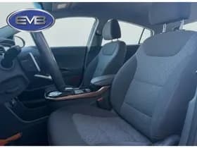 Hyundai Ioniq thumbnail 6