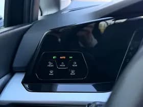 Volkswagen Golf thumbnail 25