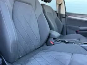 Volkswagen Golf thumbnail 30