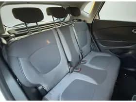 Renault Captur thumbnail 16