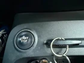 Renault Captur thumbnail 26