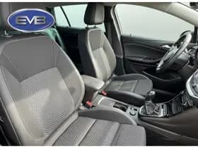 Opel Astra thumbnail 4