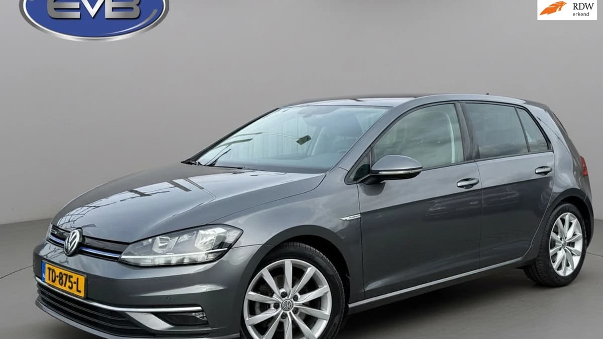 Volkswagen Golf — foto 1