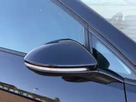 Volkswagen Golf thumbnail 24