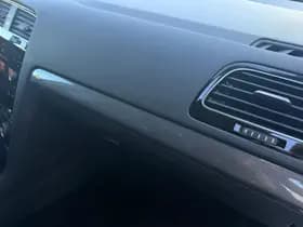 Volkswagen Golf thumbnail 29