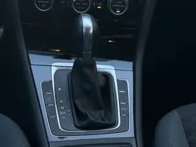 Volkswagen Golf thumbnail 9