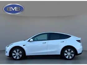 Tesla Model Y thumbnail 12