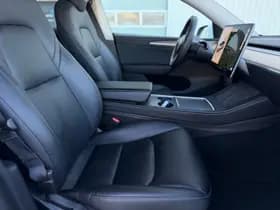 Tesla Model Y thumbnail 20