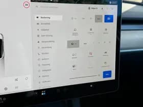 Tesla Model Y thumbnail 27