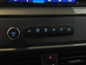 Ford Transit Courier thumbnail 20