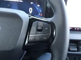 Ford E-Transit Courier thumbnail 16