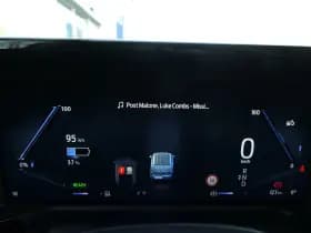 Ford E-Transit Courier thumbnail 20
