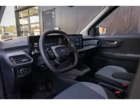 Ford E-Transit Courier thumbnail 13