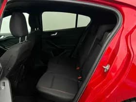 Ford Focus 1.0 EcoBoost Hybrid ST Line Business thumbnail 7