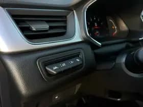 Renault Captur 1.3 TCe 140 EDC Intens thumbnail 15