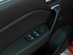 Renault Captur 1.3 TCe 140 EDC Intens thumbnail 20