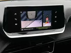 Peugeot 208 1.2 PureTech GT-Line thumbnail 6