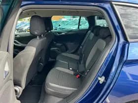 Opel Astra Sports Tourer 1.2 Edition thumbnail 10