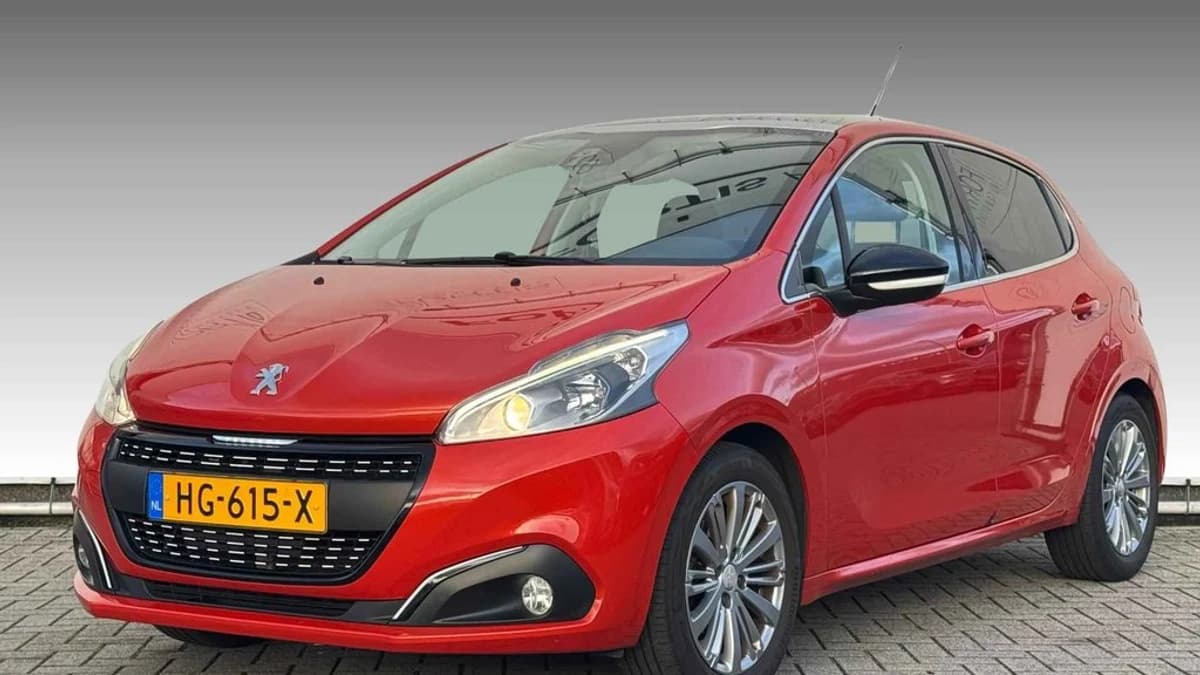 Peugeot 208 1.2 PureTech Allure — foto 1