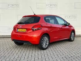 Peugeot 208 1.2 PureTech Allure thumbnail 2