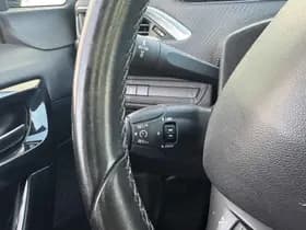 Peugeot 208 1.2 PureTech Allure thumbnail 25