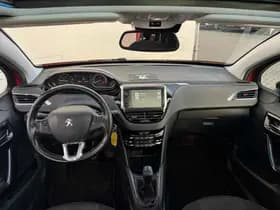 Peugeot 208 1.2 PureTech Allure thumbnail 5