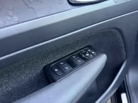 Volvo XC40 1.5 T4 Recharge R-Design Expression thumbnail 9