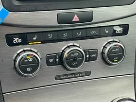 Volkswagen Passat Variant 2.0 TDI Highline BlueMotion thumbnail 7