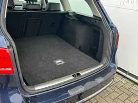 Volkswagen Passat Variant 2.0 TDI Highline BlueMotion thumbnail 8