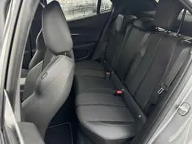 Peugeot 2008 1.2 PureTech 130 GT thumbnail 17