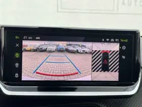 Peugeot 2008 1.2 PureTech 130 GT thumbnail 23